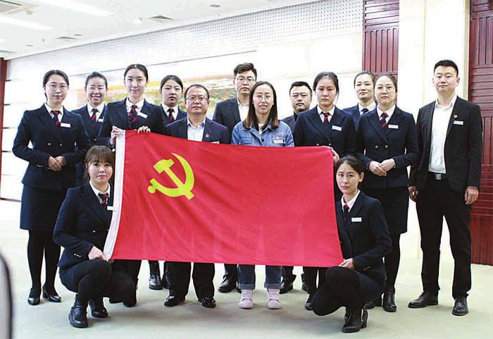 红楼百味斋|谁是红楼最会“赚钱”的人